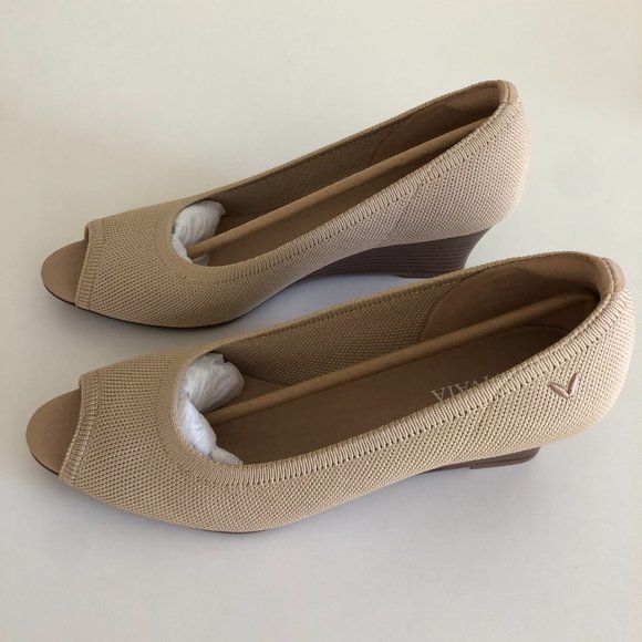 NEW Vivaia Peep Toe Wedge sandal heel / almond / 39 - Picture 4 of 11